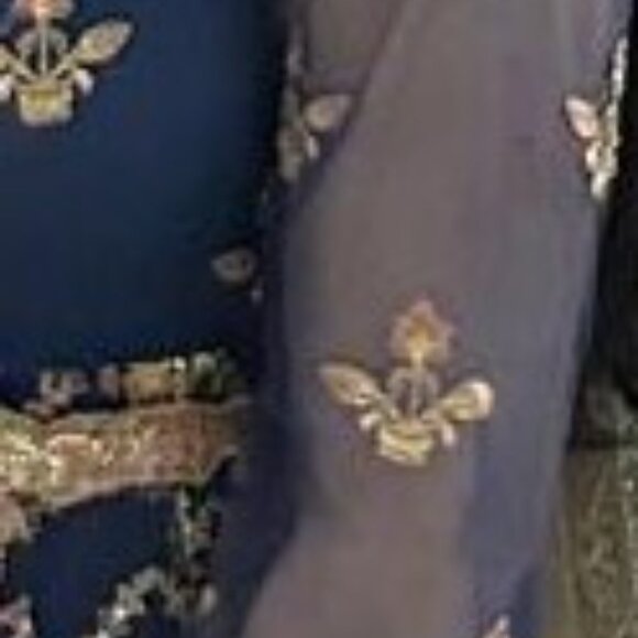 Asim Jofa Stunning 4 piece embroidery suit - Picture 3 of 6